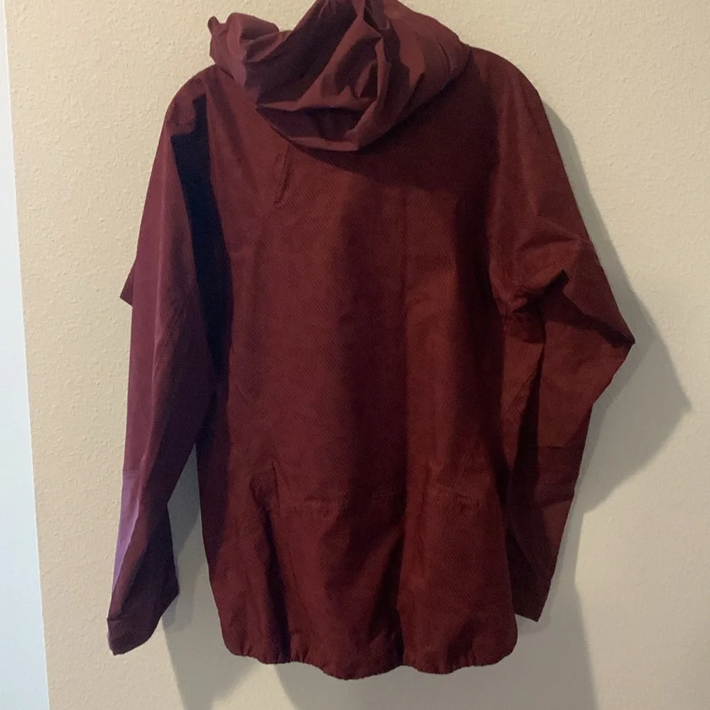 TT: adidas - Women's Terrex Techrock Rain.Rdy Anorak Waterproof Jacket (HU18… - Picture 5 of 16
